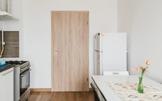 City view apartment with FREE parking