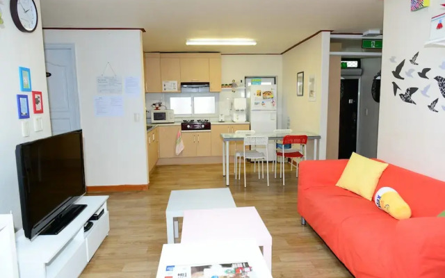 My Little Guesthouse - Hostel