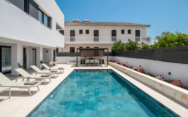 Savvas & Maria Palace