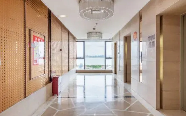 Yansu Hotel (Xiamen Wuyuanwan Branch)