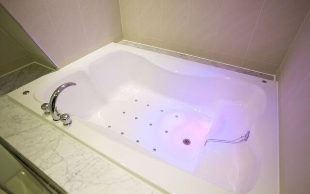 SG Hotel