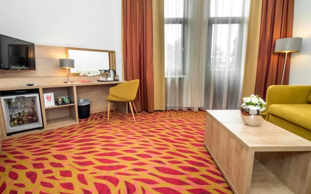 Rubin Wellness & Conference Hotel