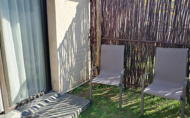 Gugu's Private and Cosy Guest Studio 4