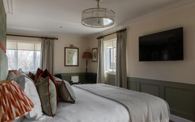 The Bridge Hotel