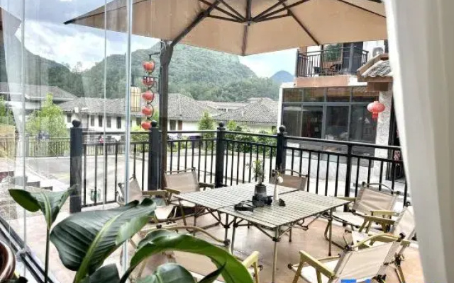 Mountain Joyful Seven hole Homestay