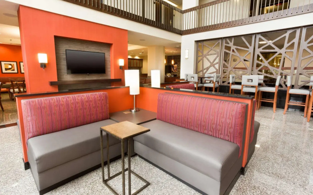 Drury Inn & Suites St. Louis Airport