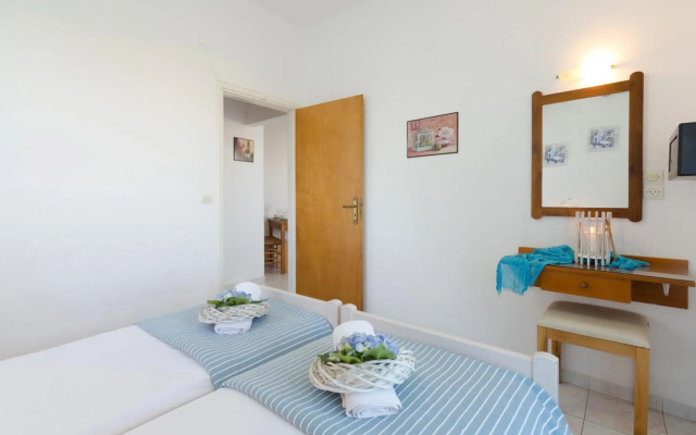 Aglaia Apartments & Studios