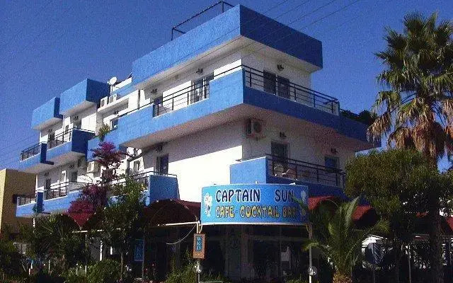 Captain Sun Apartments