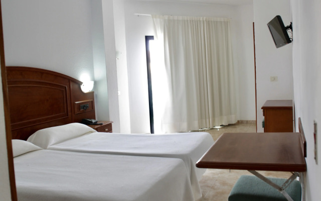 Hotel Tropical