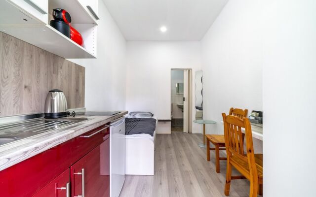 Private Apartment Kochstraße