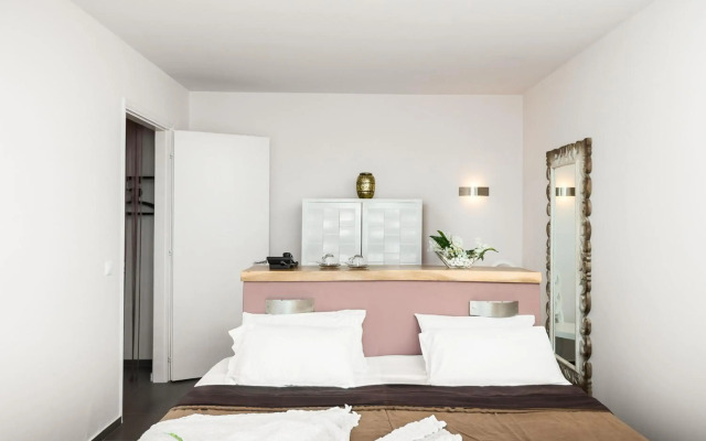 Pantokrator Hotel