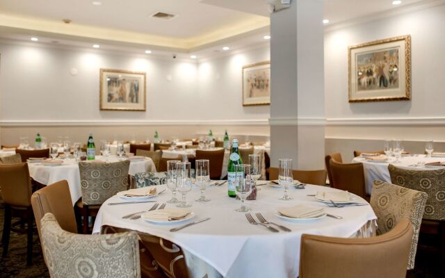 The Andrew Hotel