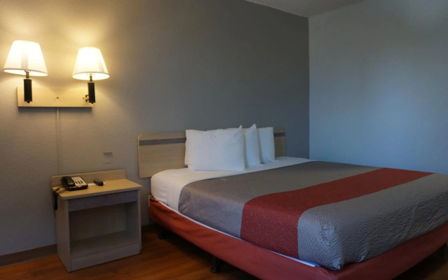 Motel 6 Belmont, CA - San Francisco - Redwood City
