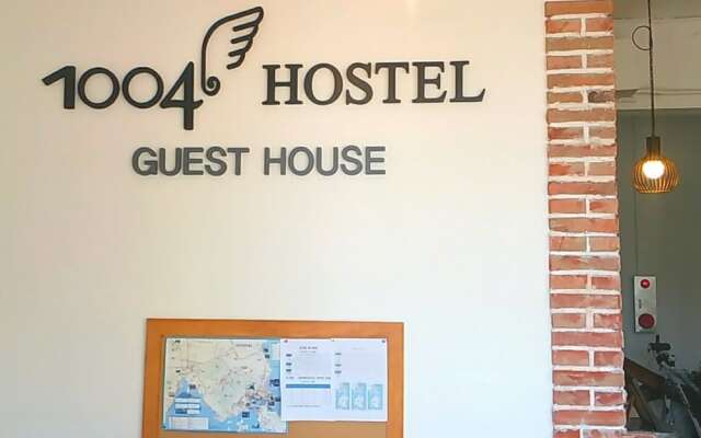 1004 Hostel