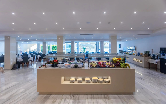 Hotel Seramar Comodoro Playa
