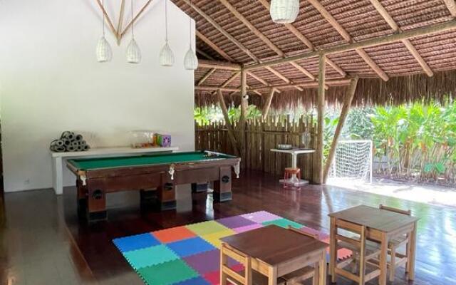 Madeiro Beach Hotel And Resort