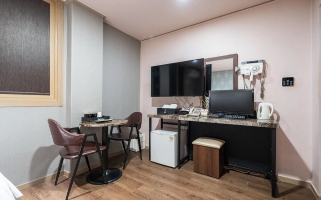 Seongnam Je Motel