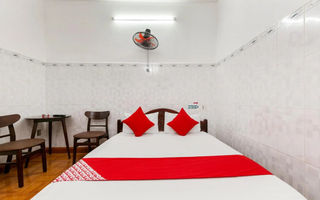 OYO 521 Hoang Anh Hotel