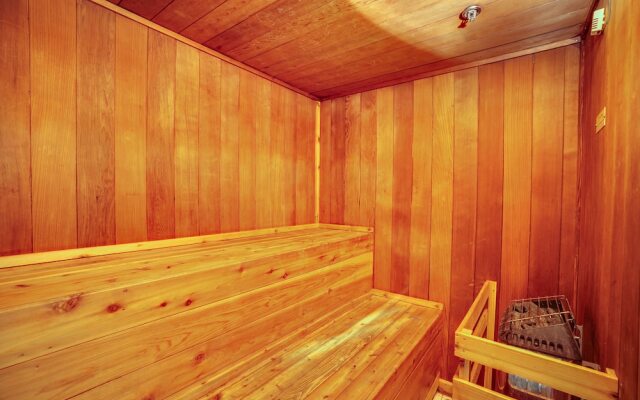 Pelican Beach Resort by Panhandle Getaways