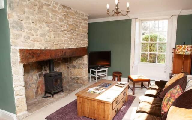 3 Bedroom House In Bath With Garden