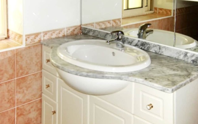 House With 3 Bedrooms in Grézels, With Private Pool and Furnished Garden