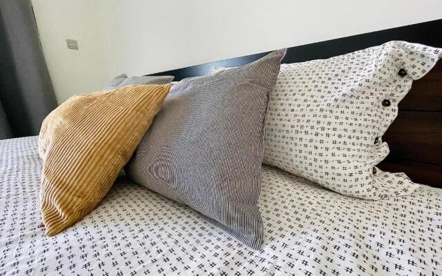 Park View & Spacious One Bedroom Apartment