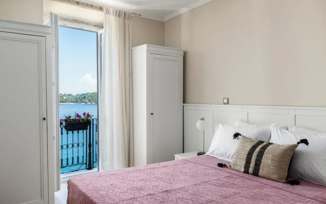 Fotiadis Family Luxury Suites by Konnect