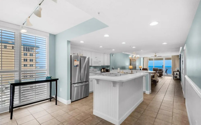 Majestic Beach Towers 2-1509