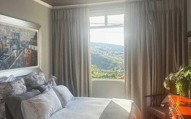 Miguel's Seaview Corner