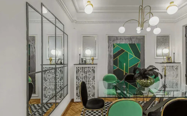 Holt - The Great Gatsby