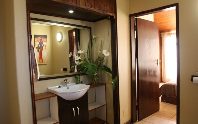 Lomas Creek Guest Lodge