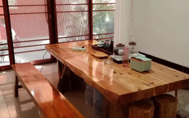 Fuxian Lake Zhaocai Cat Boutique Homestay