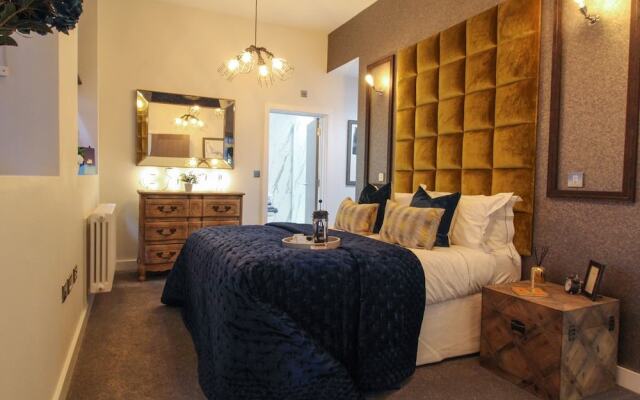 TP Apartments - Great Charles Penthouse