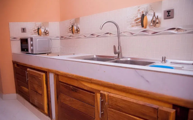 Touraco Suite Hotel Business