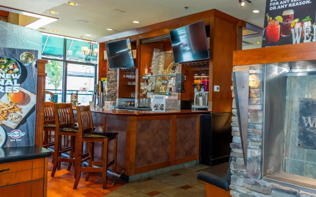 Grand Park Hotel & Suites Downtown Vancouver, Ascend Hotel Collection