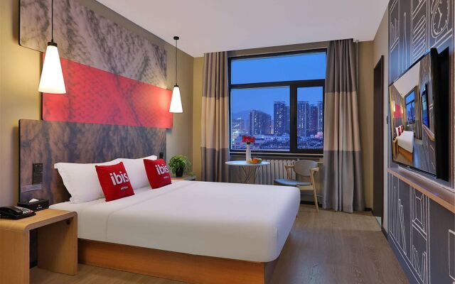 Ibis Beijing Changping Metro Station Hotel