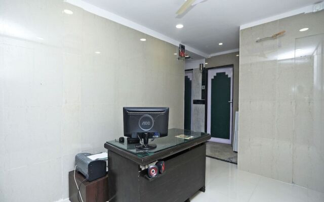 OYO 13834 Hotel Sonali