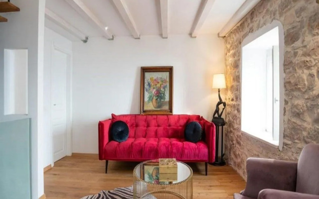 House of Nice Memories