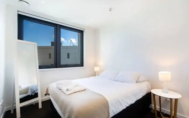 Central One Bedroom Auckland Apartment!