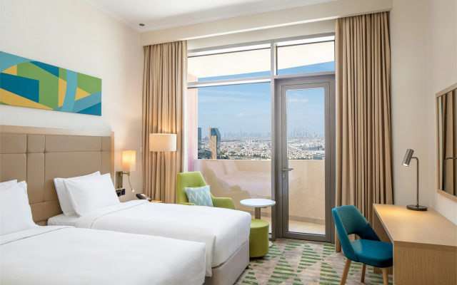 Holiday Inn Hotel & Suites Dubai Science Park by IHG - Image 6