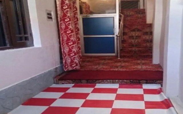 Goroomgo Khanday Guest House srinagar