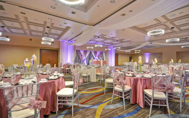 DoubleTree by Hilton Phoenix North
