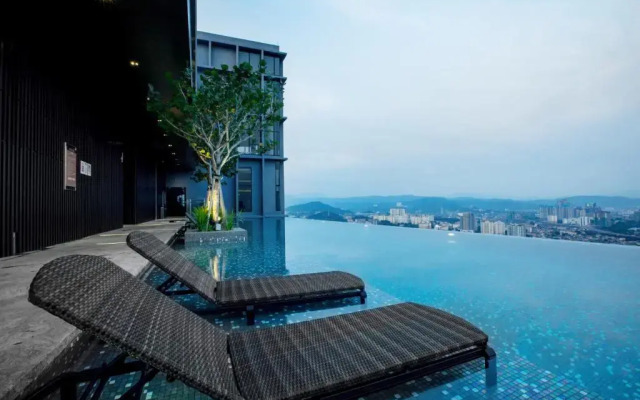 Expressionz Suites By iHost Global