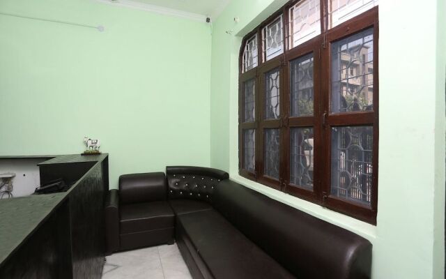 OYO 18669 Shree Palce