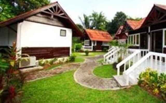 Bungalows At Bophut