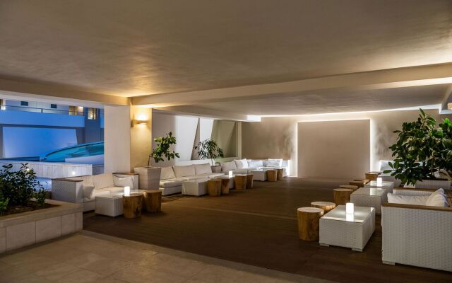 Avra Imperial Hotel