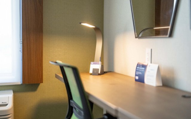 Holiday Inn Express & Sts San Jose Silicon Valley