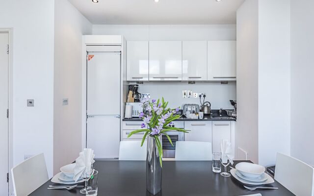 Splendid 3 Bedroom Apartment Kings Cross