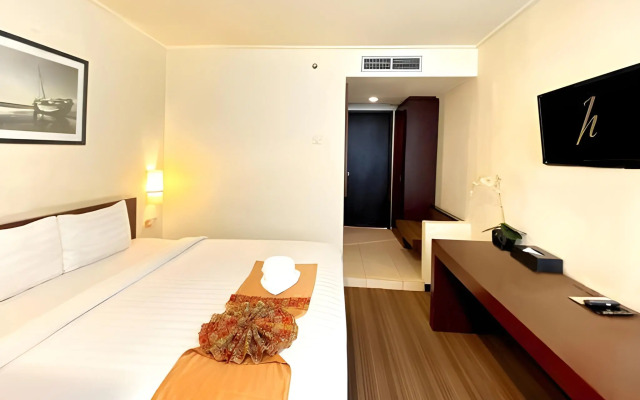 Horison Ultima Makassar