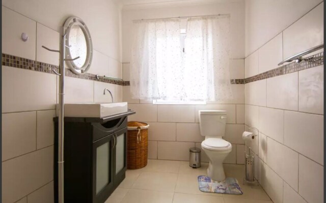 Blond's Blessings Struisbaai